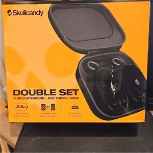 Skullcandy Double Set Speakers with Black Case NIB